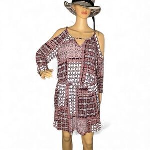 Paper Crane By Anthropologie Cold Shoulder Wine Black and White Dress Size Large